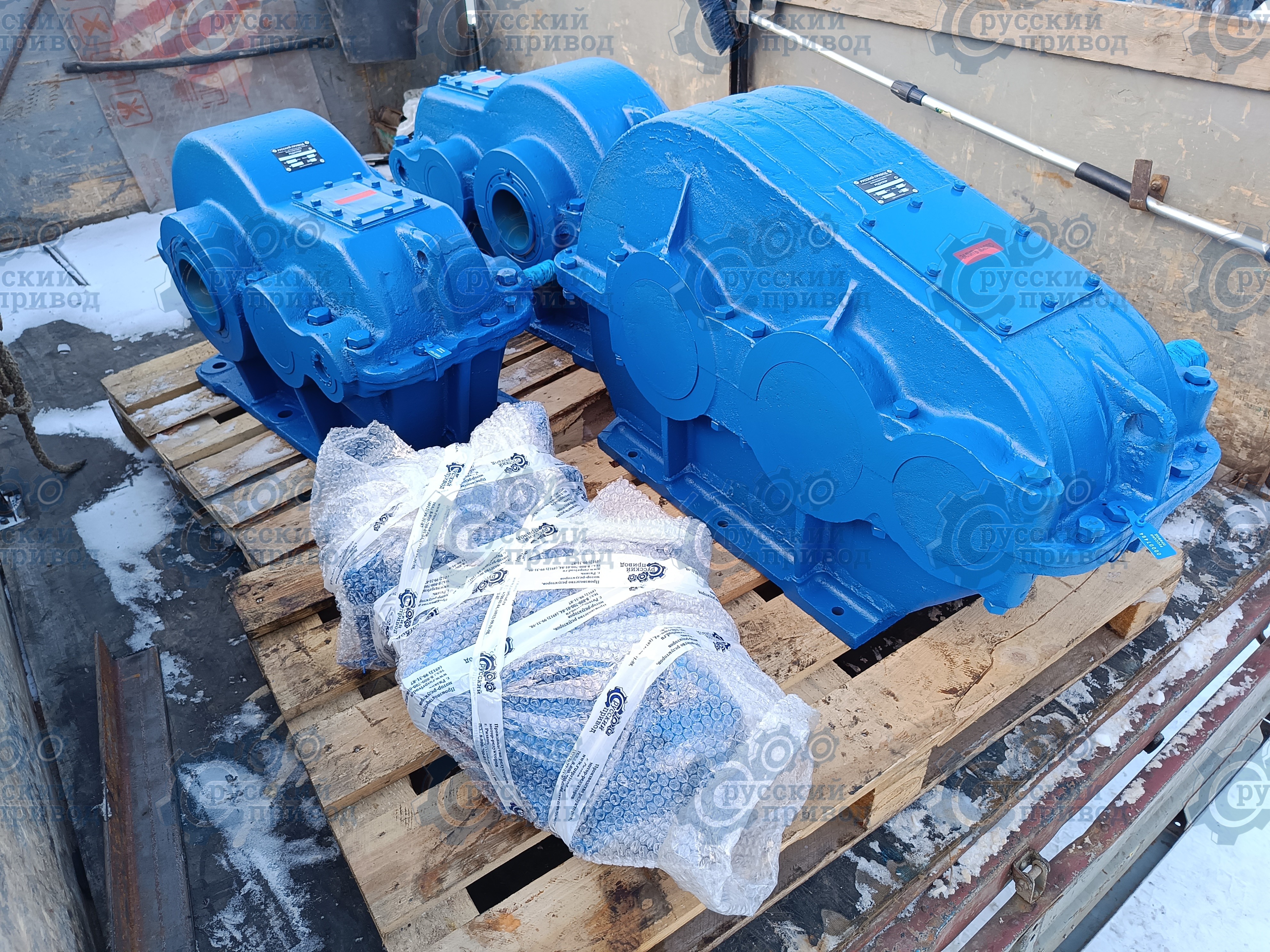 Редукторы В-400-28-У2, РМ-500-50-11-КМ-У2 и РЦД-400-25-17(28)-КПшл-У2 Редукторы В-400-28-У2, РМ-500-50-11-КМ-У2 и РЦД-400-25-17(28)-КПшл-У2